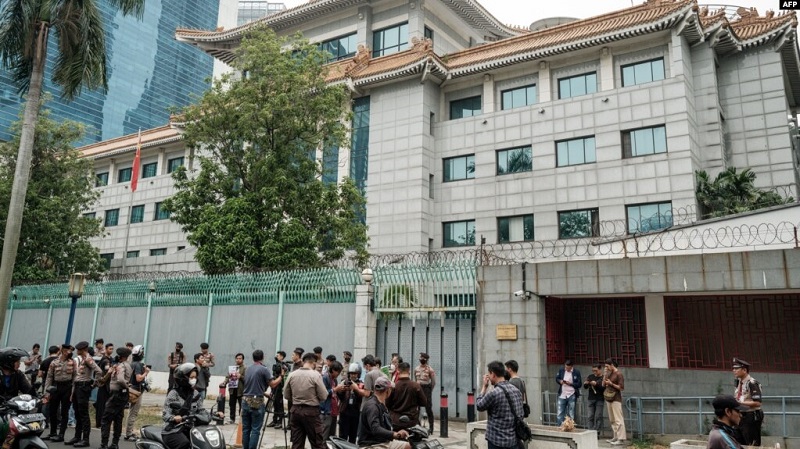 Tolak Penggusuran Warga Rempang, Koalisi Anti-Proyek Strategi Asing Demo di Depan Kedubes China