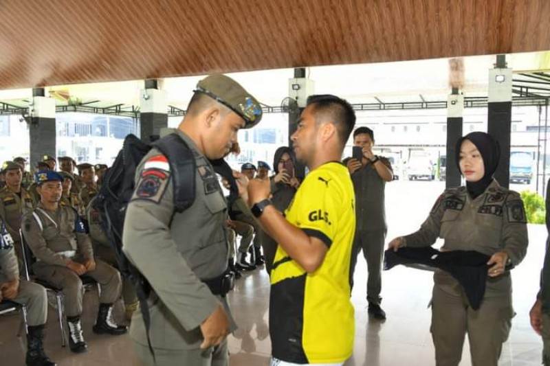 Wabup Labura Membuka Secara Resmi Pelatihan Dalmas dan Turjawali Pengamanan Pemilu 2024