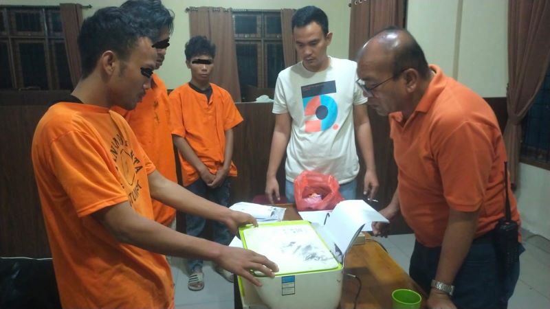 Jelang Nataru Waspada Peredaran Uang Palsu, Tiga Orang Ditangkap Dua DPO Polisi