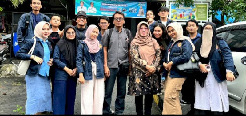 Mahasiswa Ilmu Komunikasi Undhar Praktek Reportase Jurnalistik