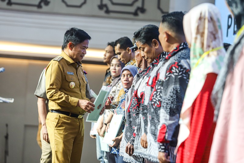 Pemprov Sumut Serahkan Sertifikat Tanah, Tegaskan Komitmen Percepatan Reforma Agraria