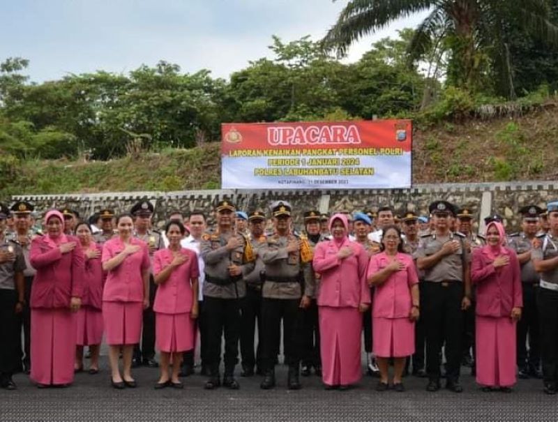 Upacara Kenaikan Pangkat 19 Personel Polres Labusel Digelar, Kapolres Minta Personel Tingkatkan Kinerja