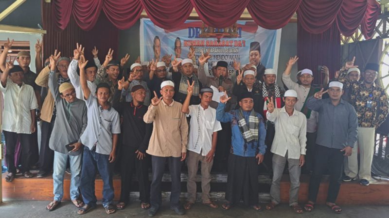 Ulama dan Ustaz Rumah Sahabat Dai Tapsel Komitmen Menangkan Prabowo - Gibran