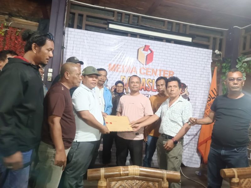 Aliansi Partai Peduli Pemilu Bersih, Jurdil, Minta Bawaslu Tapteng Agar Penghitungan Suara Ulang