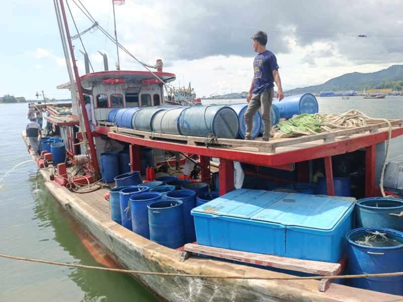 Perdana Kapal Pukat Hela Berkantong di Sibolga-Tapteng Dapat Izin dari Kementerian Kelautan dan Perikan RI
