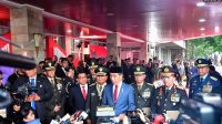Publik Pertanyakan Pemberian Pangkat Istimewa pada PrabowoPublik Pertanyakan Pemberian Pangkat Istimewa pada Prabowo