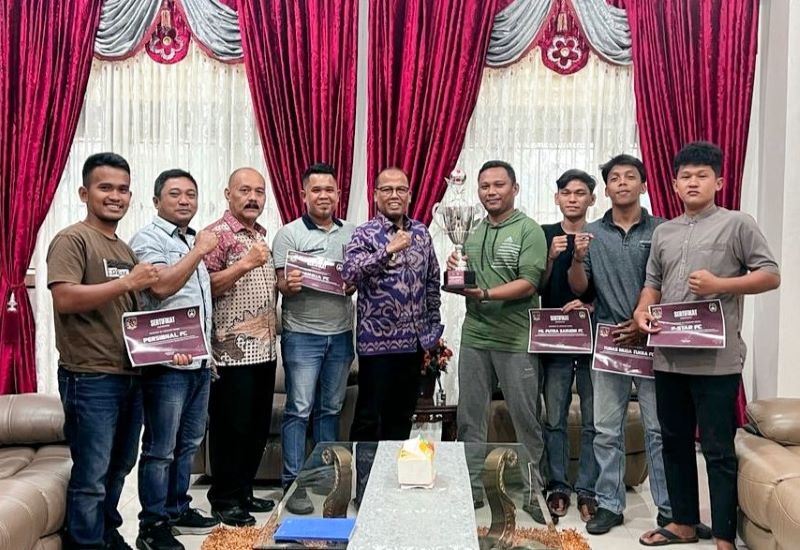Bupati Tapteng Bangga Persibnal FC Raih Prestasi Tingkat Daerah