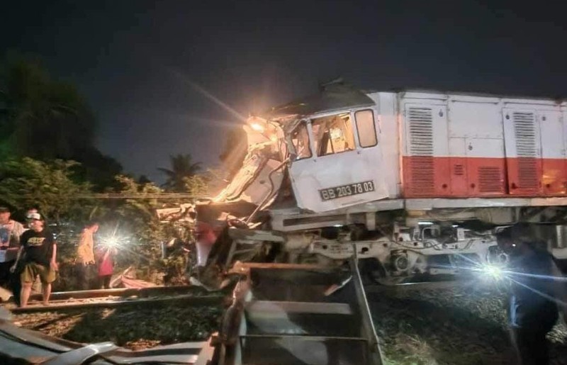 KAI Sesalkan Truk Terobos Pintu Perlintasan Sehingga Menemper KA Putri Deli di Perbaungan