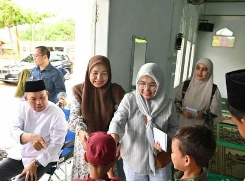 Wali Kota Sibolga Santuni Anak Yatim Piatu