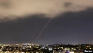 Iran Serang Israel, Indonesia Pantau Eskalasi dan Keberadaan 115 WNI di Israel