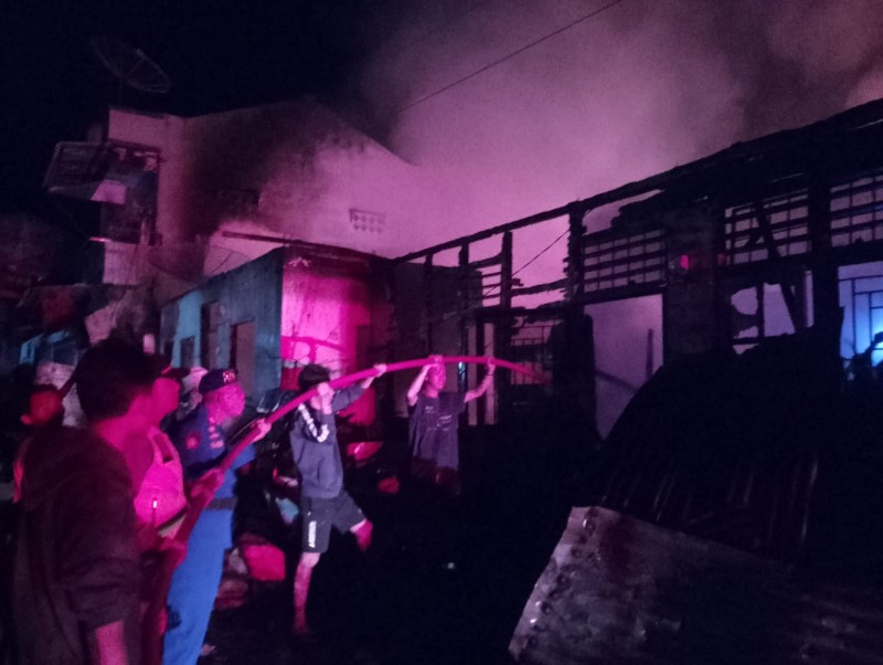 Kebakaran Hebat Terjadi di Sibolga, 7 Rumah Dilahap Sijago Merah