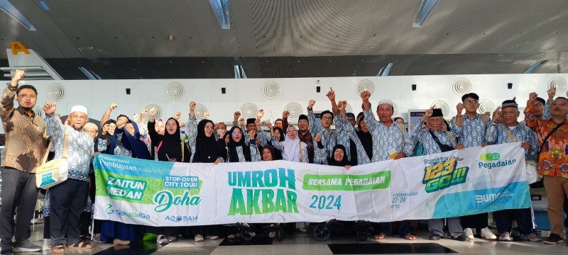 PT Pegadaian Berangkatkan Peserta Umrah Akbar