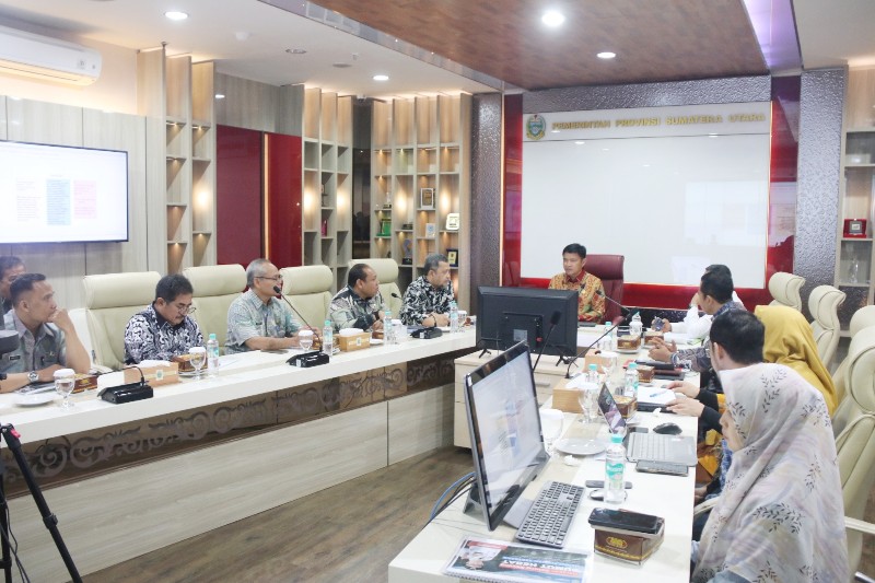 Pj Gubernur Paparkan Berbagai Kebijakan Perlindungan Tenaga Kerja di Sumut