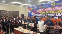Polri dan Bea Cukai Gagalkan Penyelundupan Puluhan Ribu Pil Ekstasi dari Luar Negeri Polri dan Bea Cukai Gagalkan Penyelundupan Puluhan Ribu Pil Ekstasi dari Luar Negeri