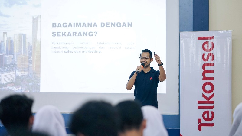 Telkomsel Tingkatkan Literasi Digital ke Lebih dari 1.000 Pelajar dan Guru di Indonesia