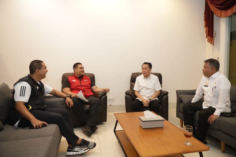 Selesai Dilantik, Pj Gubernur Sumut Agus Fatoni Bertemu Menpora Bahas Kesiapan PON