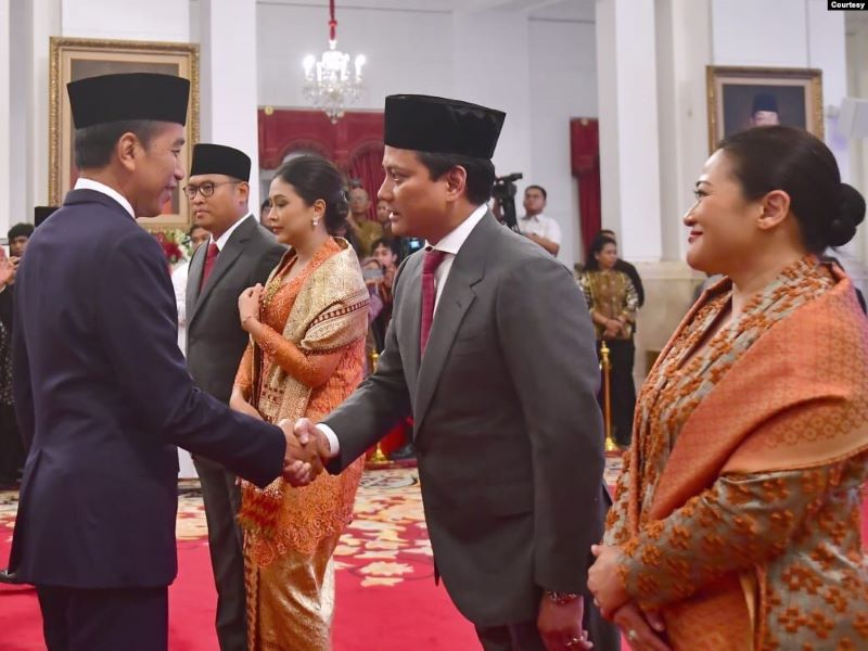 Jokowi Lantik Keponakan Prabowo Jadi Wamen Keuangan