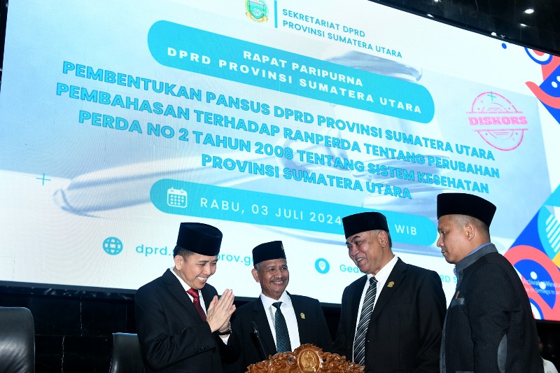 Pj Gubernur Agus Fatoni Sampaikan Ranperda LPJ APBD 2023 ke DPRD Sumut