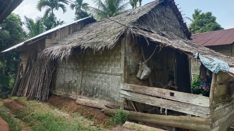 Rehab RTLH, Bakti Satgas TMMD ke-121 Kodim 0204/DS untuk Warga Kurang Mampu