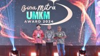 Smartfren Raih Predikat Gold dalam Bina UMKM Awards 2024 Lewat Program Teman UMKM