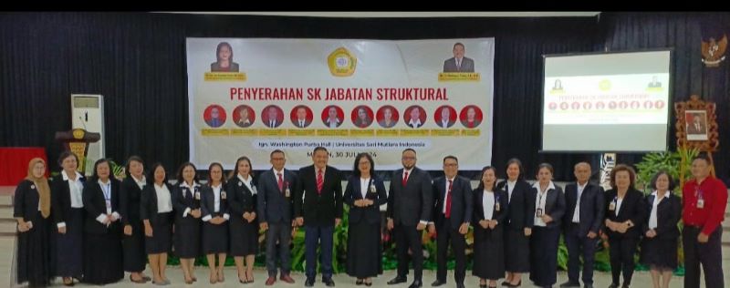 Ajak Bekerja Sama Wujudkan Kampus Unggul, Rektor USM Indonesia Serahkan SK 11 Pejabat Struktural
