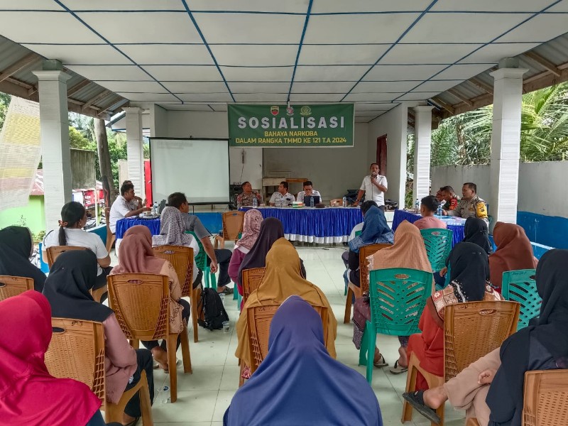 Gandeng Polsek Tiga Juhar, Satgas TMMD 121 Kodim 0204/DS Gelar Binluh Bahaya Narkoba