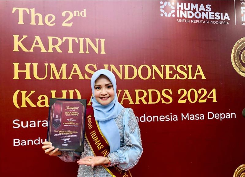 Kepala Humas USU Amalia Meutia Raih Penghargaan Kartini Humas Indonesia 2024