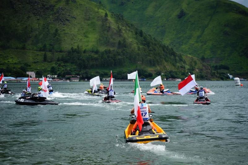 Hari Pertama Aquabike Jetski World Championship 2024 di Danau Toba Berjalan Sukses, Pembalap Portugal Raih Juara Pertama