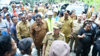 Pj Gubernur Sumut Tinjau Lokasi Longsor di Sibolangit, Imbau Warga Tetap Waspada