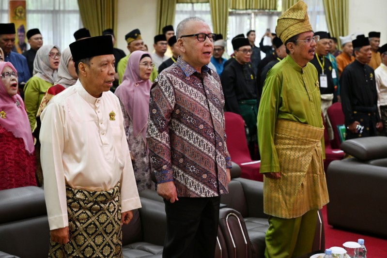 Pj Sekdaprov Sumut Apresiasi Peluncuran Buku ‘100 Tokoh Melayu Nusantara’, Dorong Lahirnya Cendekiawan Baru