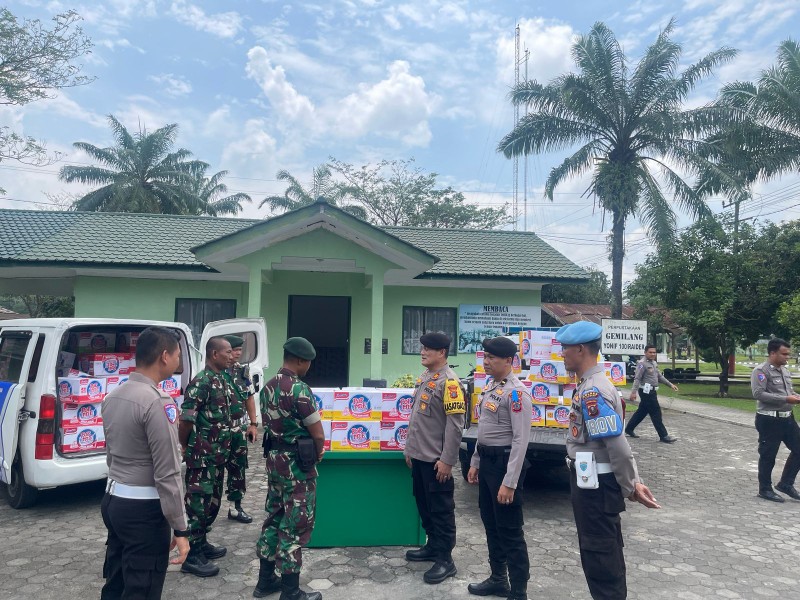 Integritas TNI-Polri Jaya! Kapolres Langkat Kirim Bantuan Logistik untuk Satgas Pamtas RI-PNG 2025