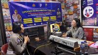 Melalui Radio, Kasatlantas Polres Karo Edukasi Keselamatan Berlalu Lintas