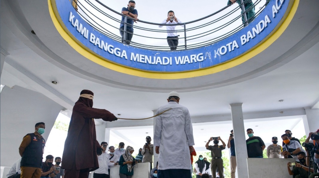 Mengapa Hukum Islam di Aceh Hanya Diberlakukan pada Kejahatan Seksual