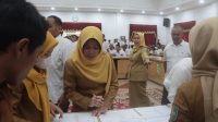 Pemkab Sergai Gelar Apel Gabungan Tenaga Honorer dan Tes Urine untuk Wujudkan Lingkungan Kerja Bebas Narkotika