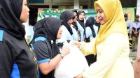 DWP UNIMED Bagikan 245 Paket Sedekah Ramadan