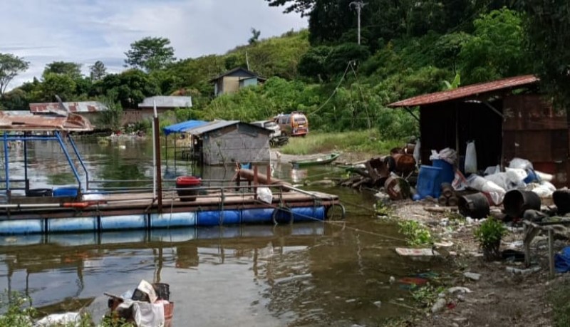 Danau Toba Meluap, Gazebo dan Lokasi Camping di PinggiranTao Silalahi Tergenang Air