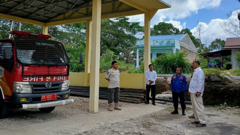 Jelang Idul Fitri 1446 H, Wakil Bupati Pakpak Bharat Periksa Kesiapan Armada dan Personel Pemadam Kebakaran