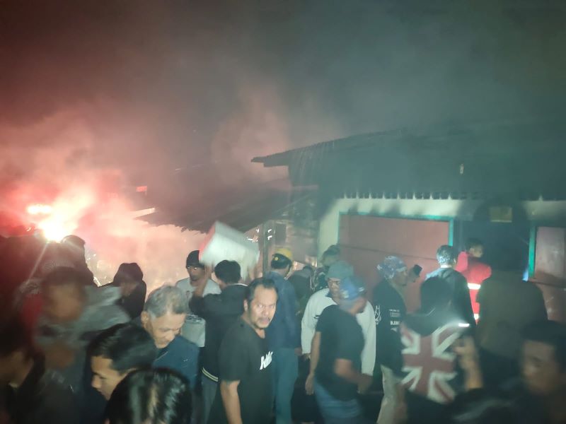 Lima Rumah Hangus Dilalap Api di Vanleth Berastagi, Kerugian Capai Rp 500 Juta