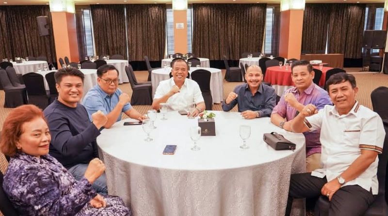 Penuh Keakraban, Bupati Karo Bersama Legaslatif Buka Puasa Bersama