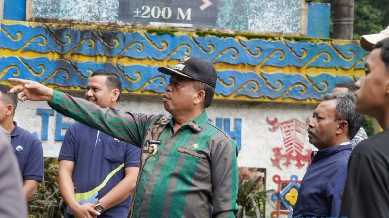 50 Hari Kerja, Bupati Karo Laksanakan Gotong Royong