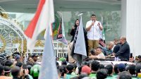 Gubernur Sumut Temui Driver Ojol Demo di Medan, Janji Sampaikan Tuntutan ke Pemerintah Pusat Gubernur Sumut Temui Driver Ojol Demo di Medan, Janji Sampaikan Tuntutan ke Pemerintah Pusat