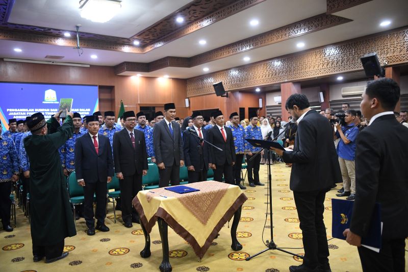 Lantik Pejabat Eselon II, III, dan IV, Ini Pesan Gubernur Aceh