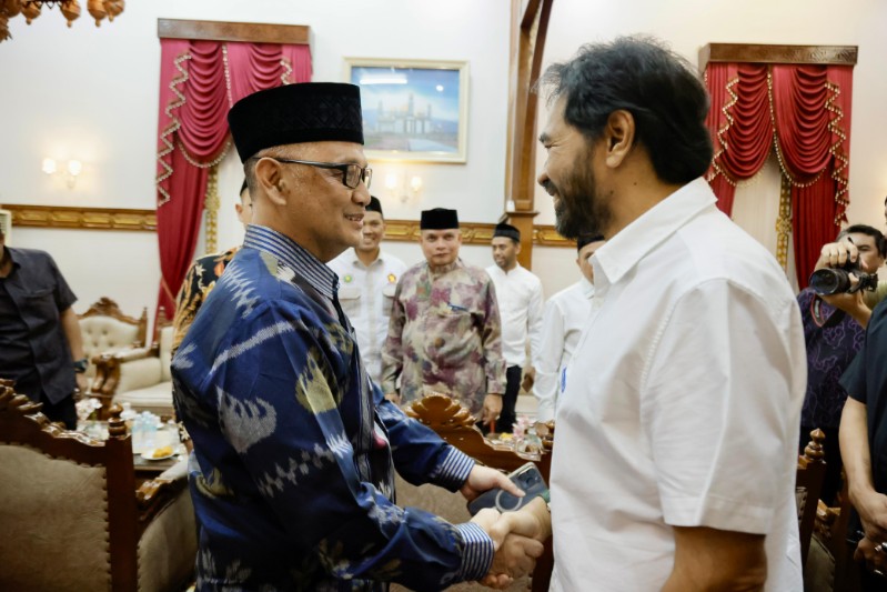 Mualem Sambut Kepala BP Haji, Usulkan Penambahan Kuota Haji dan Penerbangan Umrah Langsung dari Aceh