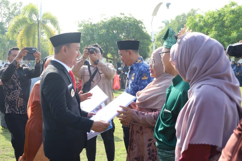Pimpin Peringatan Hardiknas 2025, Wali Kota Tanjungbalai Tekankan Kolaborasi Orang Tua