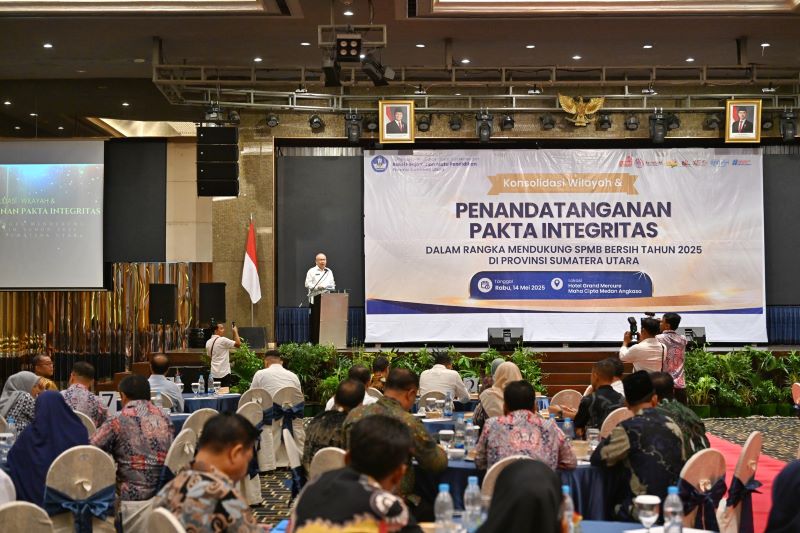 Seluruh Kepala Daerah di Sumut Teken Pakta Integritas Wujudkan SPMB Bersih