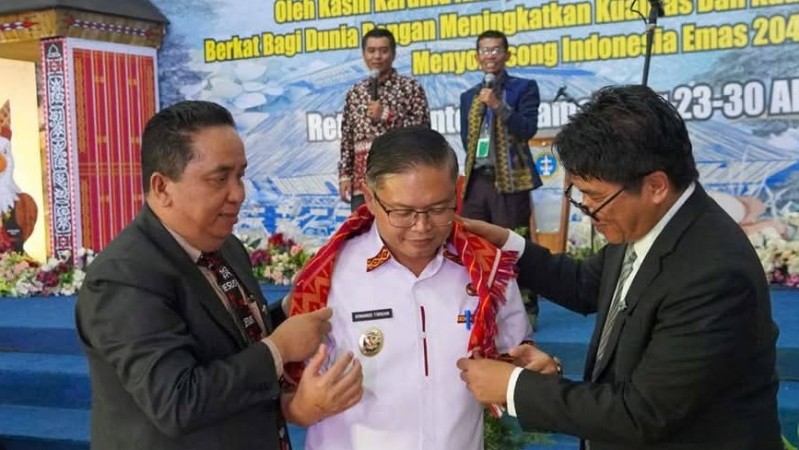 Wakil Bupati Karo Ikuti Penutupan Sidang Majelis Sinode GBKP Ke- 37 di Suka Makmur