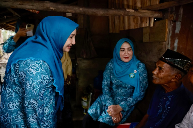 Ketua TP PKK Aceh Jemput Bola Data Warga Miskin di Aceh Selatan