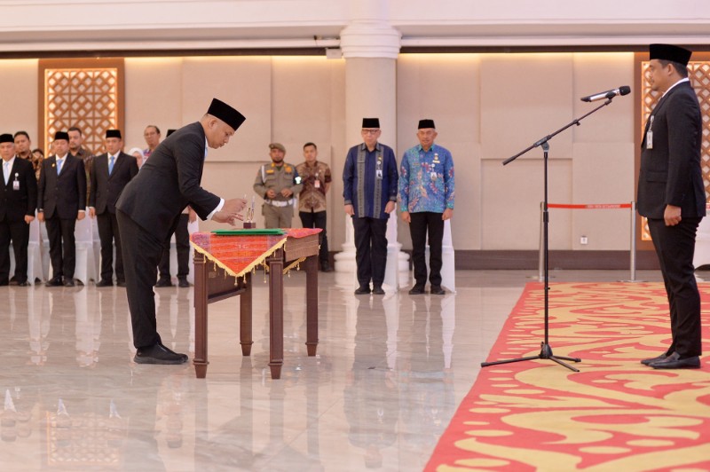 Lantik 103 Pejabat Administrator dan Fungsional, Gubernur Sumut Minta Dapat Bekerja Sama dan Berkolaborasi