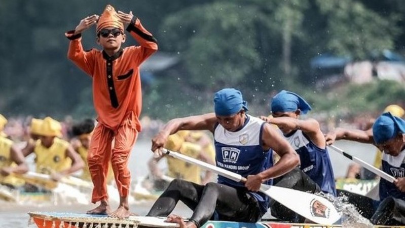 Penyanyi Amerika Melly Mike Akan Tampil di Pacu Jalur 2025, Terinspirasi dari Bocah Viral Asal Kuansing