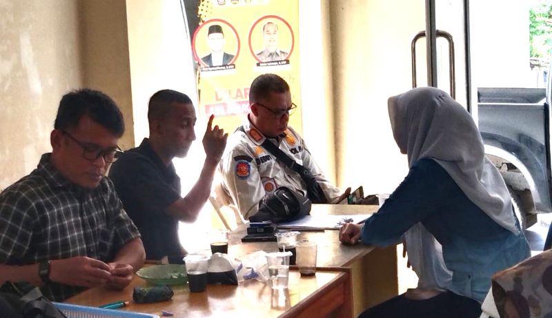 Perempuan Pelaku Zina Kabur saat Akan Dicambuk, Berhasil Ditangkap Kembali oleh WH Aceh Selatan